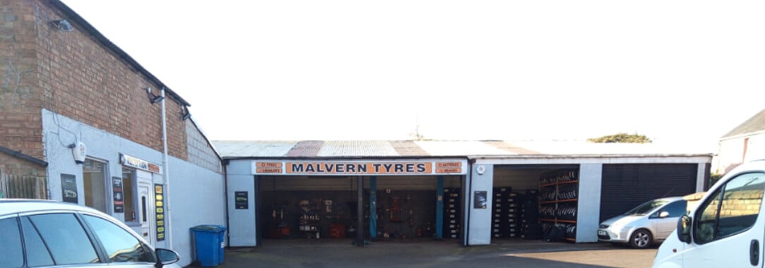 Image of the Malvern Tyres,  Evesham centre