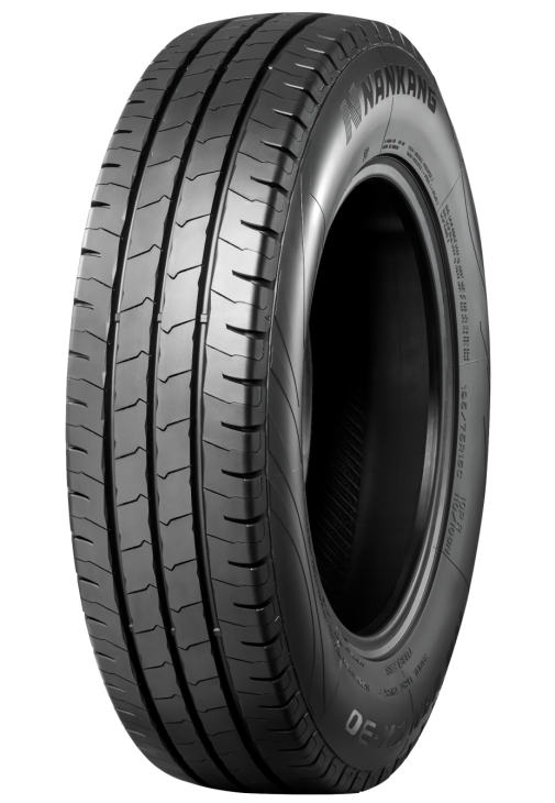 Nankang 245 40 R20 109/107R Cw-30